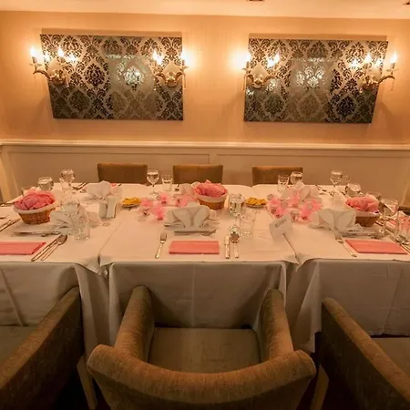 Saros Hotel