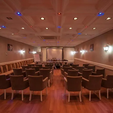 Saros Hotel